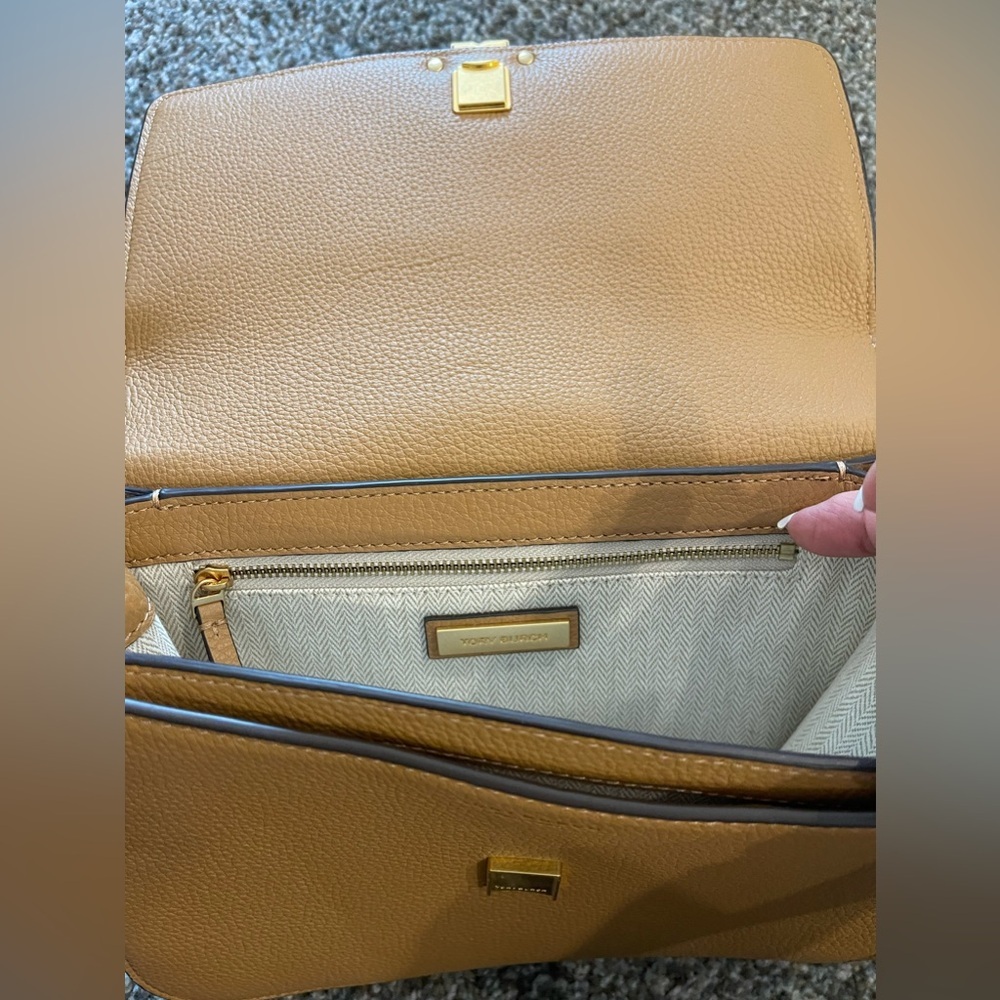 NWOT Tory Burch Britten Leather Shoulder Bag Tan Brown - Picture 5 of 10
